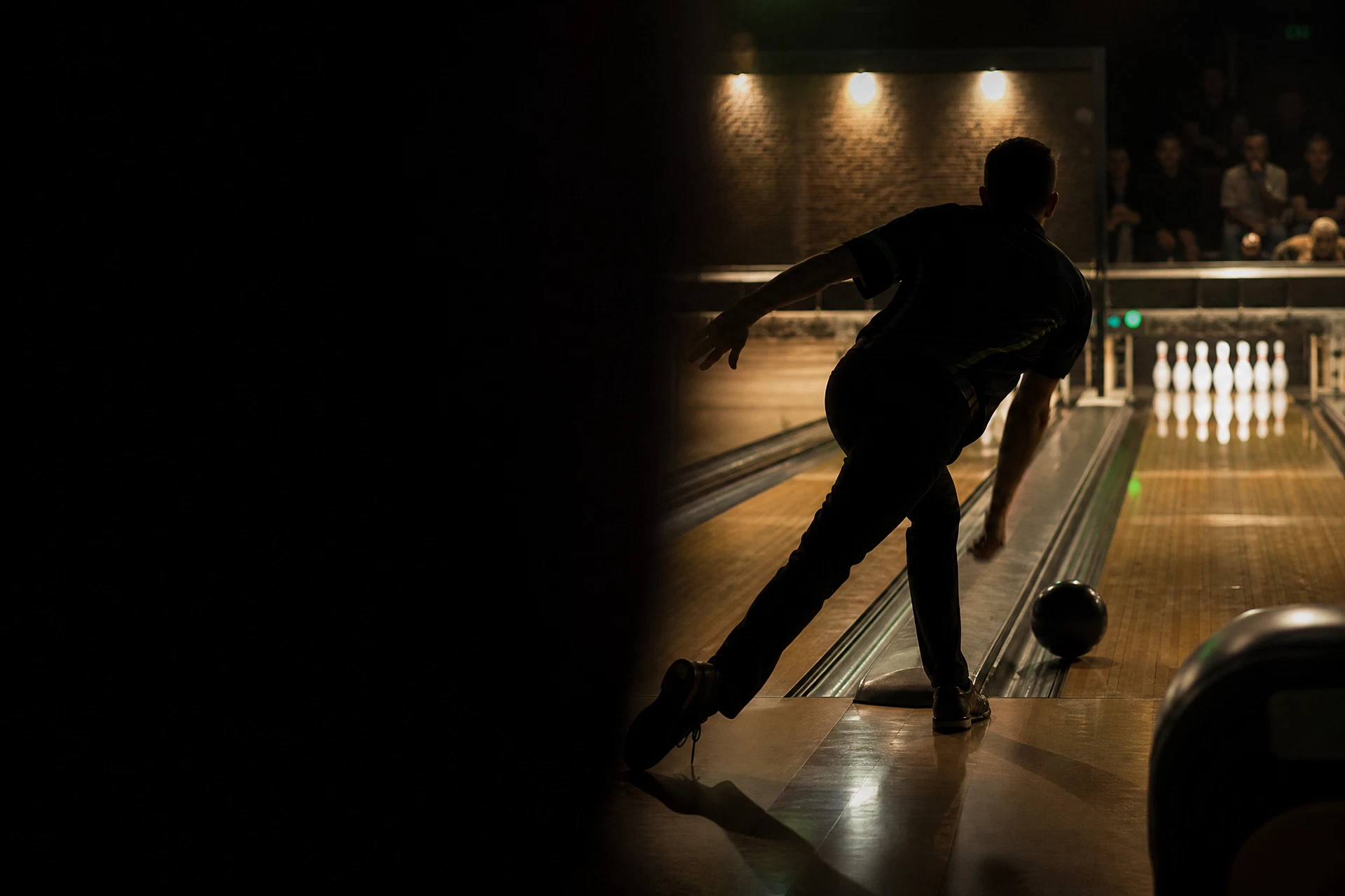 Imagen editorial ilustrativa de competición de bowling
